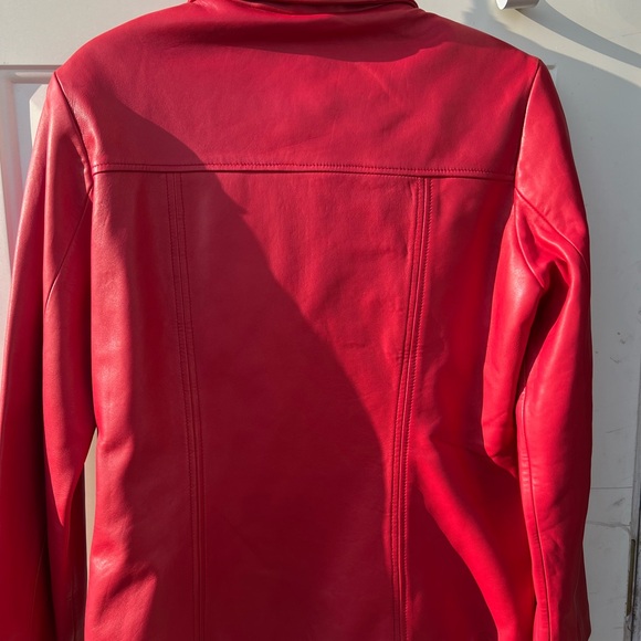 Red leather jacket - Picture 2 of 9